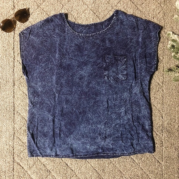 H&M Tops - Blue Tie-Dye Distressed T-Shirt